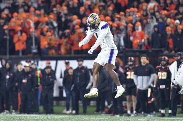 Apple Cup will continue for 5 more years after Washington and
